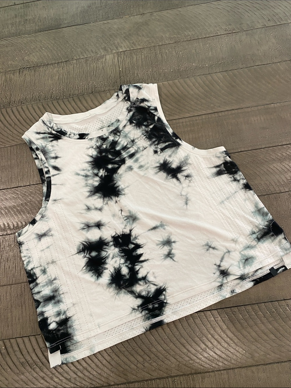 lululemon athletica Black and White Tie-Dye Sleeveless Crop Top